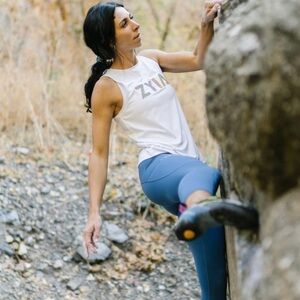 ZYIA Active White Mirage Tank Women's Size Medium